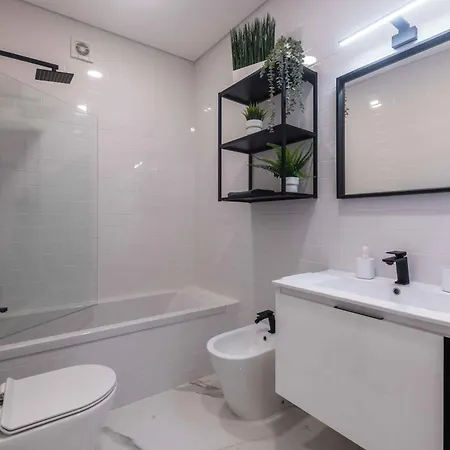 Casa Da Porta Da - 3 Bedroom Castle House בית נופש אלבופיירה